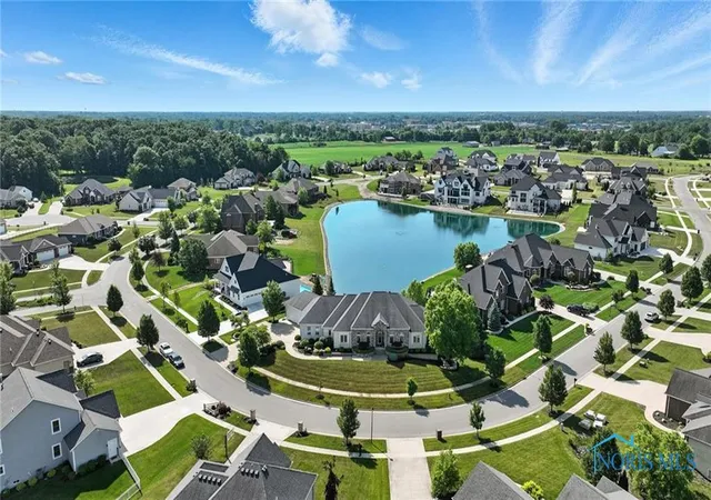 Photo 3 of Single family home for sale at 6535 Silver Lake Dr, Findlay, OH 45840 | MLS# 6126951 | Listing updated on 2026-03-10