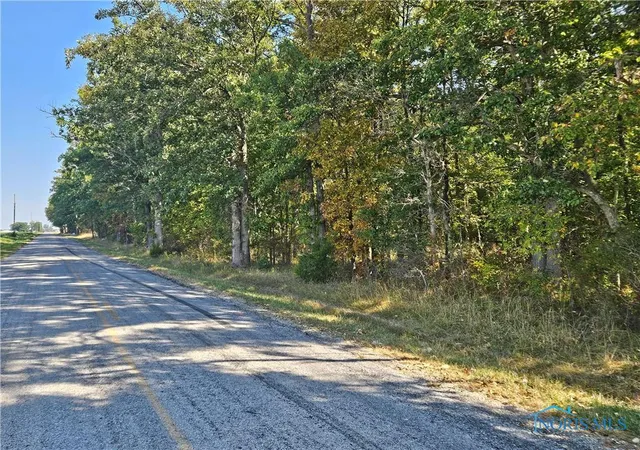 Photo 4 of House for sale at 18100 County Rd A, Bryan, OH 43506 | MLS# 6133992 | Listing updated on 2025-10-24