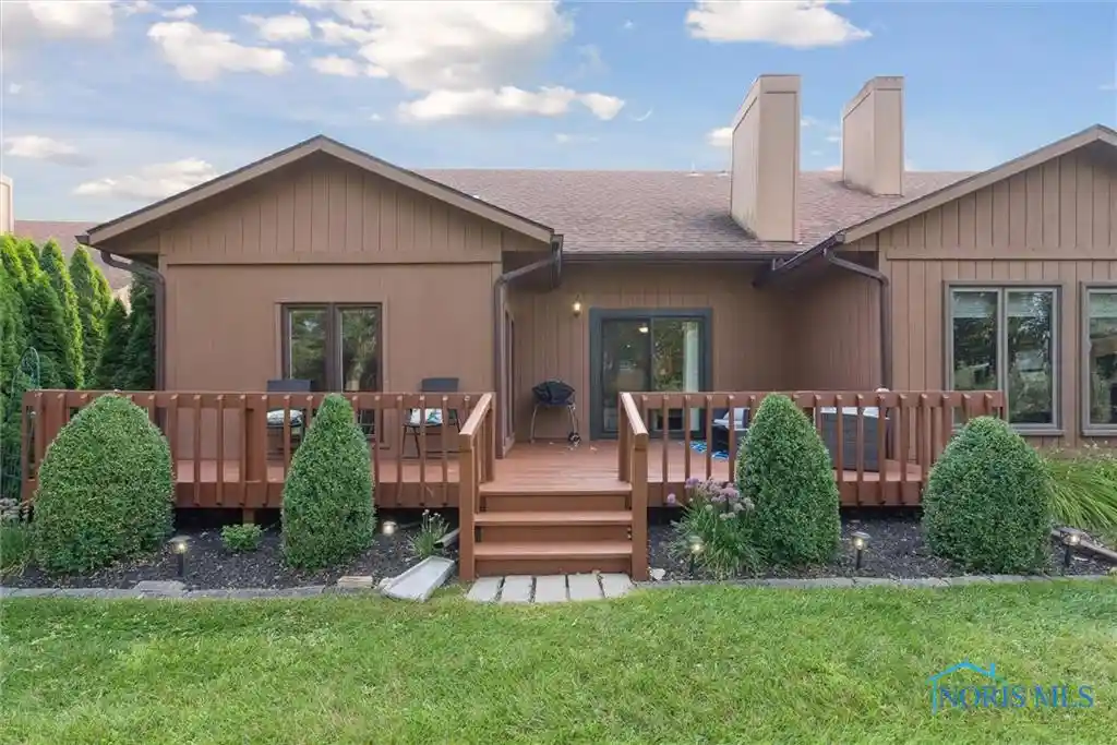 Listing Photo 38 - Condo for sale in 146 N Harbors End Dr located at 146 N Harbors End Dr, Port Clinton, OH 43452 - Unit 146 N Harbors End Dr