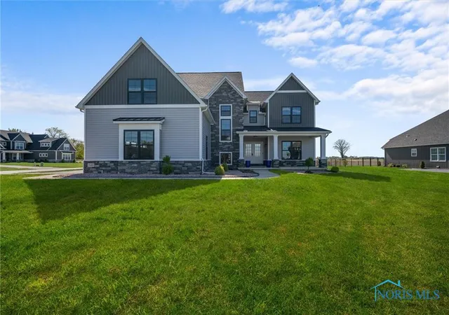 image of 549 Canterbury Blvd, Perrysburg, OH 43551 | MLS# 6130859
