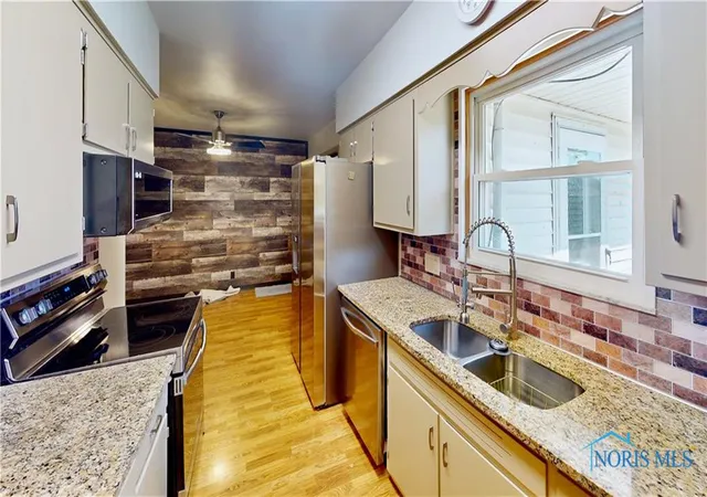 Photo 4 of Sale Pending at 11232 Elm St, Dunbridge, OH 43414 | MLS# 6132570 | Listing updated on 2025-12-23