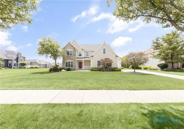 Photo 2 of Single family home for sale at 9701 Preakness Lane, Whitehouse, OH 43571 | MLS# 6131694 | Listing updated on 2025-10-14