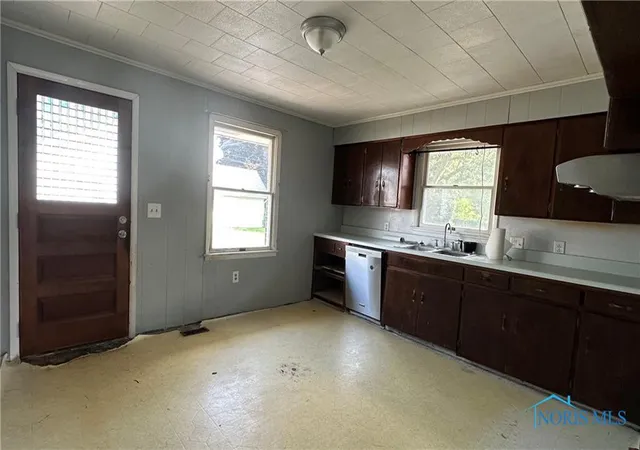 3rd image of 410 Monroe Ave, Findlay, OH 45840 | MLS# 6134365