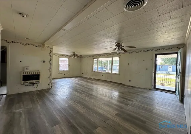 4th image of 410 Monroe Ave, Findlay, OH 45840 | MLS# 6134365