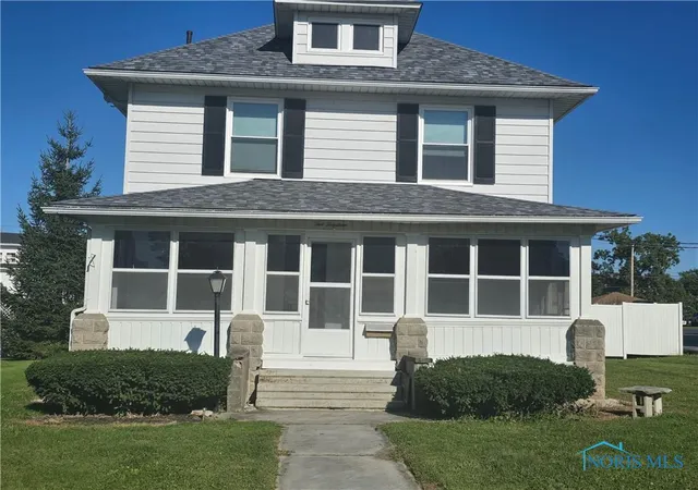 Photo 1 of Single family home for sale at 214 N Church St, Oak Harbor, OH 43449 | MLS# 6135107 | Listing updated on 2026-02-05