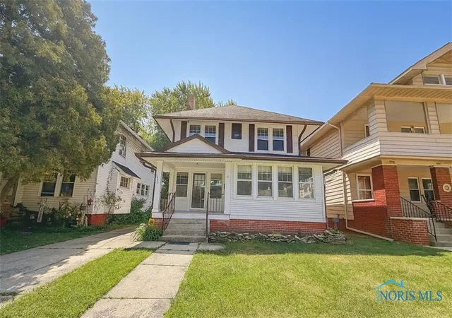 1st image of 1939 Glendale Ave, Toledo, OH 43614 | MLS# 6135426