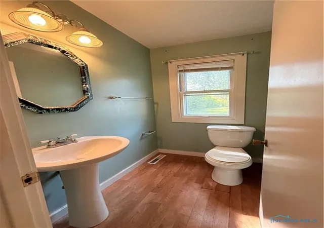 5th image of 1939 Glendale Ave, Toledo, OH 43614 | MLS# 6135426