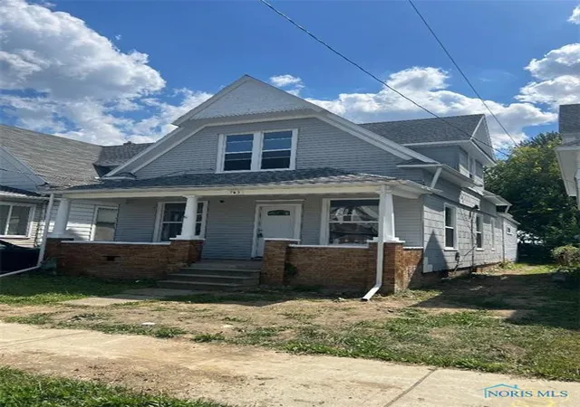 Photo 2 of Single family home for sale at 763 Redwood Ave, Toledo, OH 43609 | MLS# 6135428 | Listing updated on 2025-10-16