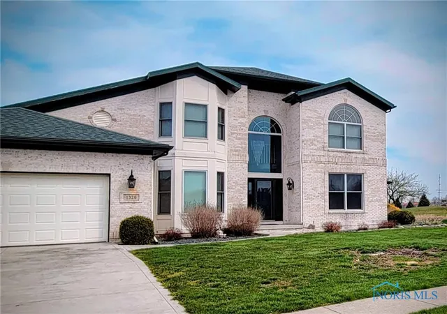 Homes for sale in Bowling Green, OH | 1326 Pine Valley Dr, Bowling Green, OH 43402 | MLS# 6135370