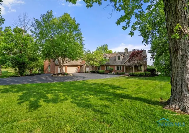 1st image of 16890 W River Rd, Bowling Green, OH 43402 | MLS# 6130826