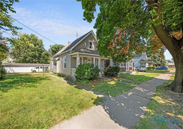 Homes for sale in Toledo, OH | 215 E Hudson St, Toledo, OH 43608 | MLS# 6135673