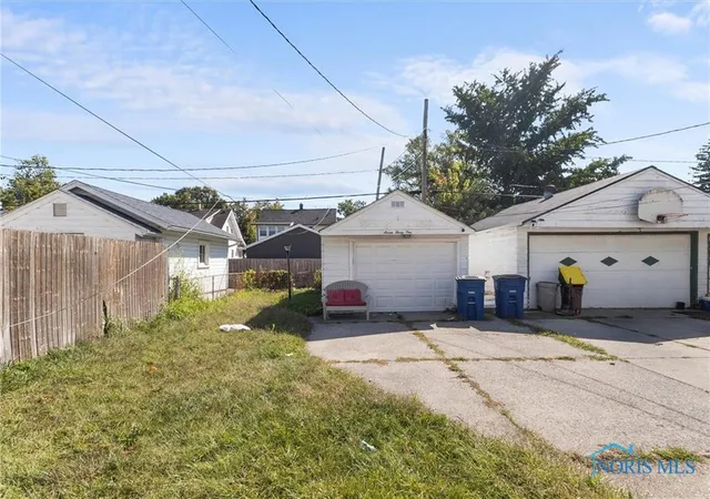 28th image of 731 Geneva Ave, Toledo, OH 43609 | MLS# 6134922