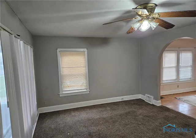 Photo 2 of Single family home for sale at 28 E Manhattan Blvd, Toledo, OH 43608 | MLS# 6135655 | Listing updated on 2026-02-09