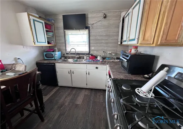 Homes for sale in Wauseon, OH | 263 W Chestnut St, Wauseon, OH 43567 | MLS# 6135840