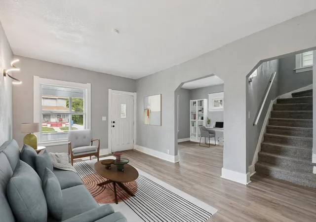 Photo 2 of Single family home for sale at 2368 Hollywood Ave, Toledo, OH 43620 | MLS# 6136028 | Listing updated on 2025-10-14