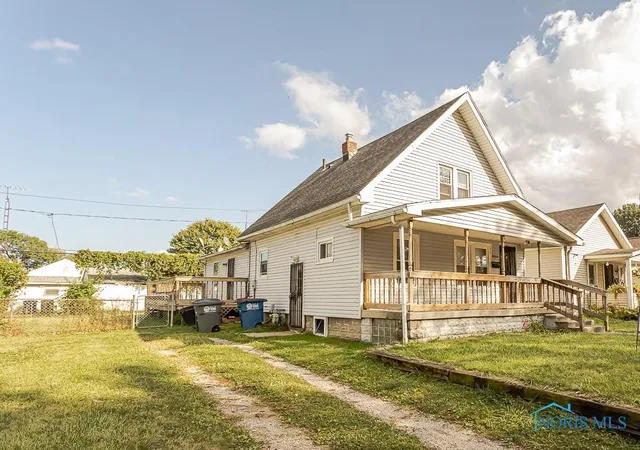 Homes for sale in Toledo, OH | 3580 Doyle St, Toledo, OH 43608 | MLS# 6136209