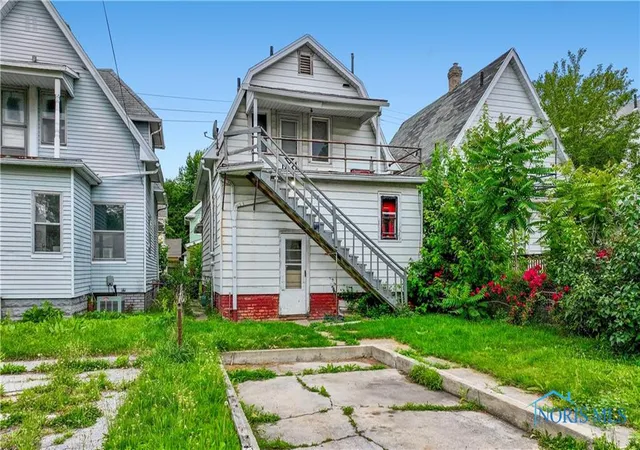 3rd image of 629 Clark St, Toledo, OH 43605 | MLS# 6136315