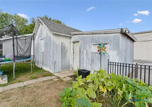 Photo 31 of Single family home for sale at 619 Fishlock Ave, Findlay, OH 45840 | MLS# 6136356 | Listing updated on 2025-10-14