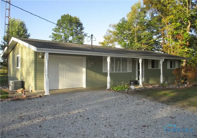 Homes for sale in Montpelier, OH | 213 Navajo Trl, Montpelier, OH 43543 | MLS# 6136441