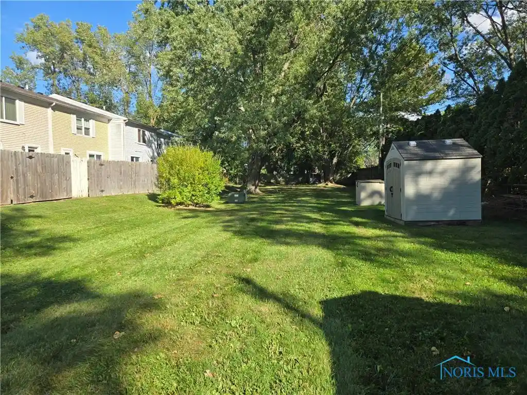 Listing Photo 26 - Condo for sale in 4420 Rose Gdn Dr located at 4420 Rose Gdn Dr, Toledo, OH 43623 - Unit 4420 Rose Garden Dr