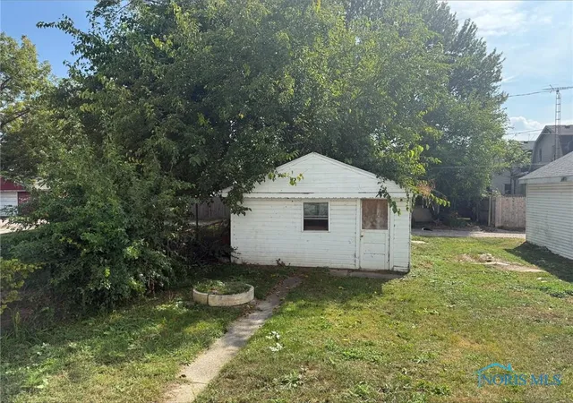 13th image of 765 Redwood Ave, Toledo, OH 43609 | MLS# 6136412