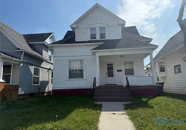 2nd image of 765 Redwood Ave, Toledo, OH 43609 | MLS# 6136412