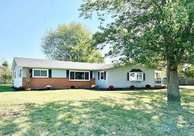 Photo 1 of Single family home for sale at 181 S Us Hwy 23, Fostoria, OH 44830 | MLS# 6136546 | Listing updated on 2026-03-02