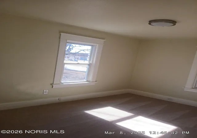 Homes for sale in Toledo, OH | 811 Collins St, Toledo, OH 43610 | MLS# 6136459