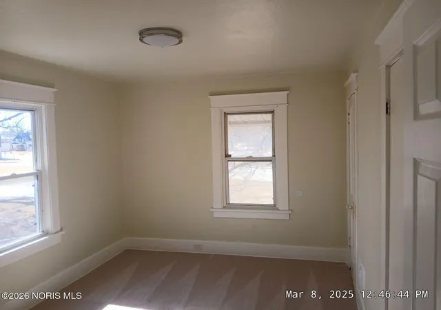 Homes for sale in Toledo, OH | 811 Collins St, Toledo, OH 43610 | MLS# 6136459