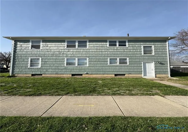 Photo 3 of Multi family home for sale at 3802 Burton Ave, Toledo, OH 43612 | MLS# 6136632 | Listing updated on 2025-10-16