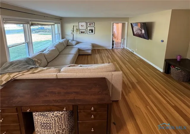 3rd image of 1011 Stall Dr, Findlay, OH 45840 | MLS# 6136593