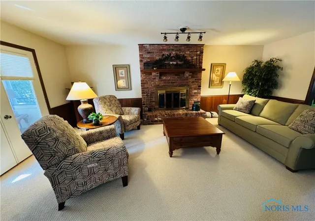 2nd image of 5255 Fairmeadow Dr, Sylvania, OH 43560 | MLS# 6136770