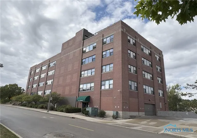Photo 1 of Condo for sale at 110 Ottawa St, Toledo, OH 43604 | MLS# 6136880 | Listing updated on 2025-12-02