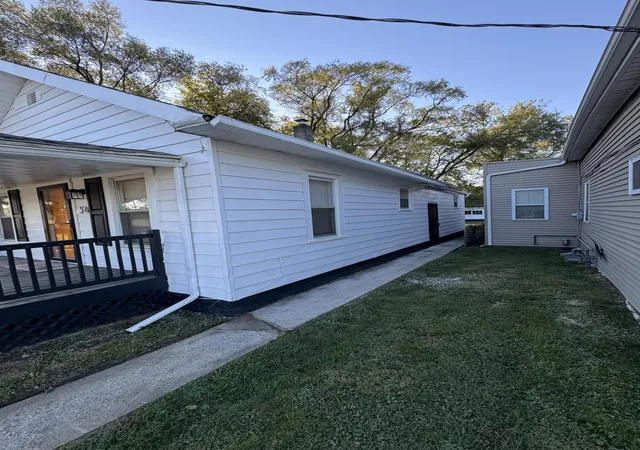 Photo 2 of Single family home for sale at 54 E Sylvania Ave, Toledo, OH 43612 | MLS# 10000014 | Listing updated on 2025-11-12
