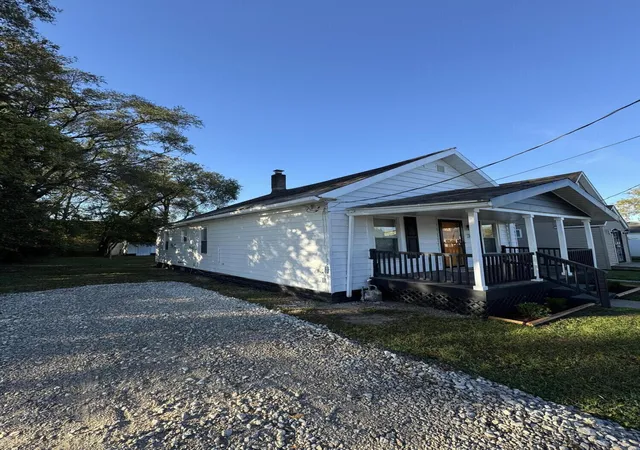 Photo 4 of Single family home for sale at 54 E Sylvania Ave, Toledo, OH 43612 | MLS# 10000014 | Listing updated on 2025-11-12