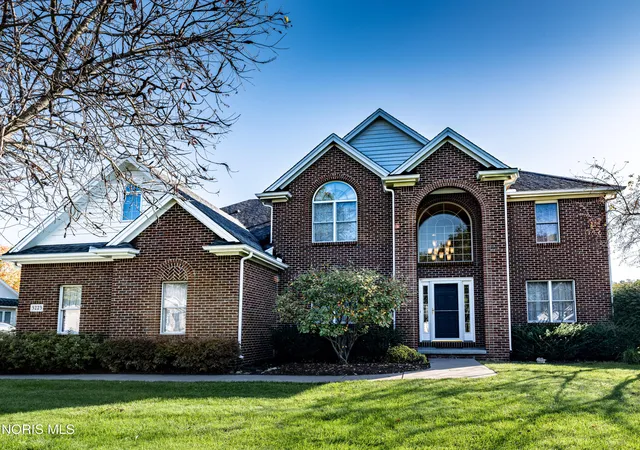 Single family home for sale at 3223 Estuary Pl, Maumee, OH 43537 | MLS# 10000358