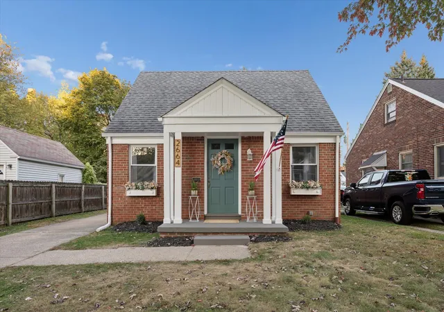 Homes for sale in Toledo, OH | 2664 Northwood Ave, Toledo, OH 43606 | MLS# 10000047