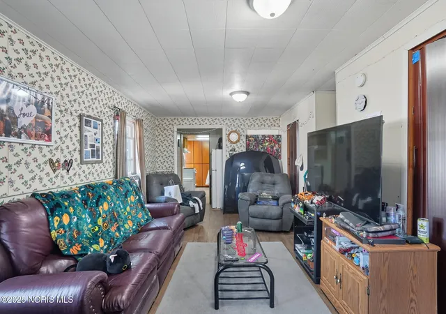 Listing Photo 2 - Condo for sale in building located at 904 Main St, Genoa, OH 43430 - Unit #