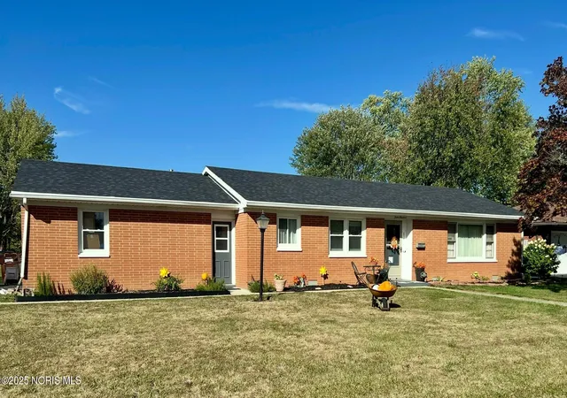 Photo 1 of Single family home for sale at 1200 5th Street, Findlay, OH 45840 | MLS# 10000163 | Listing updated on 2025-10-27