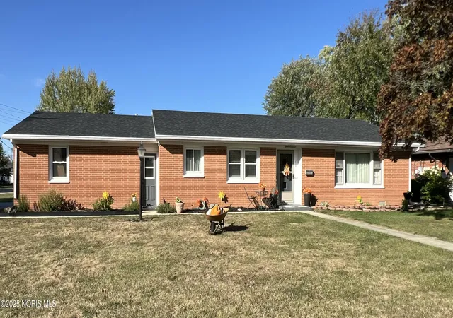 Photo 2 of Single family home for sale at 1200 5th Street, Findlay, OH 45840 | MLS# 10000163 | Listing updated on 2025-10-27