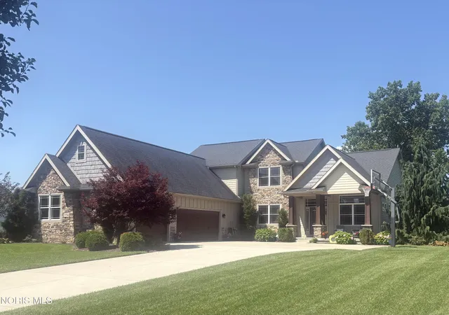 1st image of 5716 Hamptons Dr, Monclova, OH 43542 | MLS# 10000932