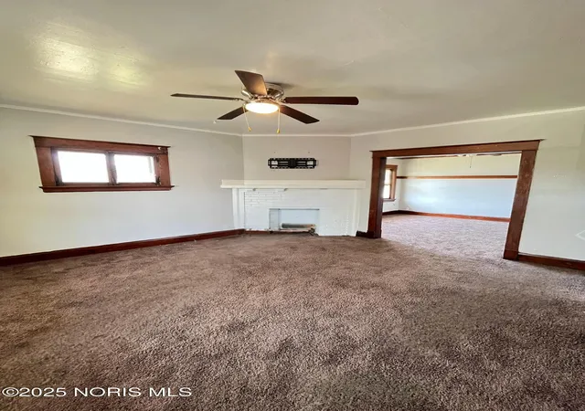 Listing Photo 2 - Condo for sale in building located at 350 Parker Ave, Toledo, OH 43605 - Unit #