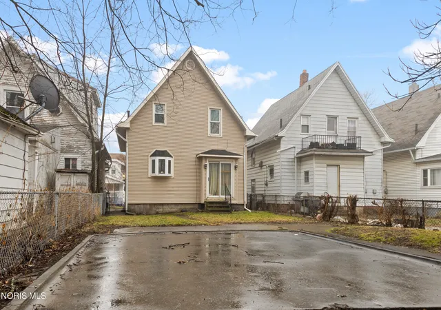 22nd image of 639 Carlton St, Toledo, OH 43609 | MLS# 10000219
