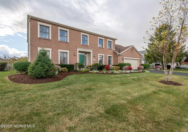 Photo 2 of Single family home for sale at 13975 Eckel Junction Rd, Perrysburg, OH 43551 | MLS# 10000576 | Listing updated on 2025-12-06