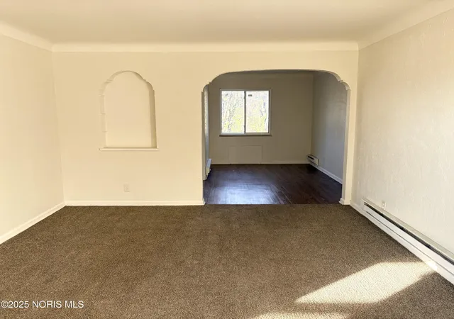 Homes for sale in Toledo, OH | 1364 N Cove Blvd, Toledo, OH 43606 | MLS# 10000899