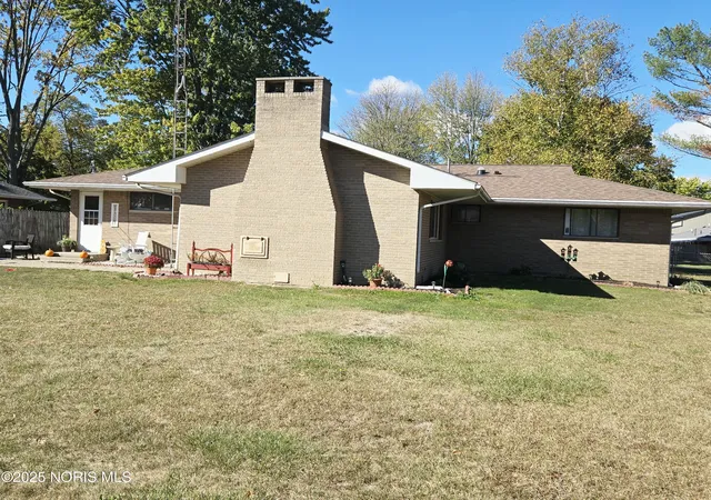 Photo 16 of Single family home for sale at 1615 N Thyre Dr, Genoa, OH 43430 | MLS# 10000734 | Listing updated on 2026-02-16