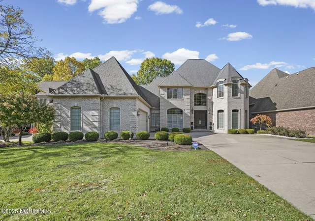 Photo 1 of Single family home for sale at 3555 Hl River Dr, Toledo, OH 43615 | MLS# 10000853 | Listing updated on 2025-12-23