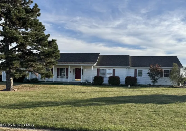 Photo 1 of Single family home for sale at 1381 County Road 5, Deshler, OH 43516 | MLS# 10000865 | Listing updated on 2026-01-09