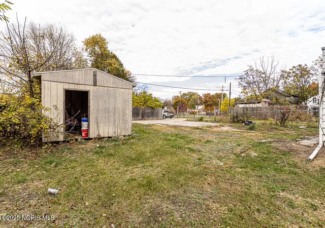 Homes for sale in Toledo, OH | 1029 Sherman St, Toledo, OH 43608 | MLS# 10000811