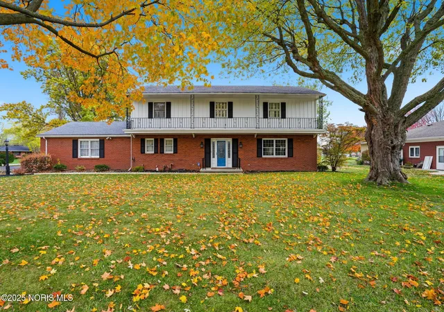 Photo 1 of Single Family Residence at 1527 South Ct, Findlay, OH 45840 | MLS# 10000888 |  | Sold on 2026-01-03